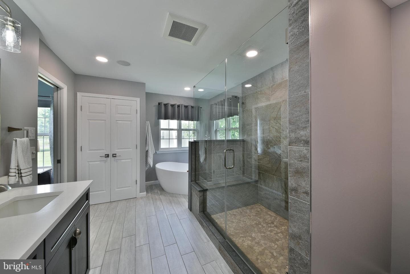 414 Forest Lane photo 28