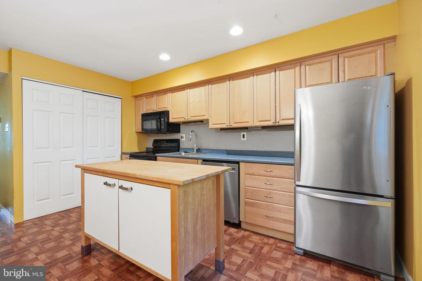 515 York Road #9-F photo 8