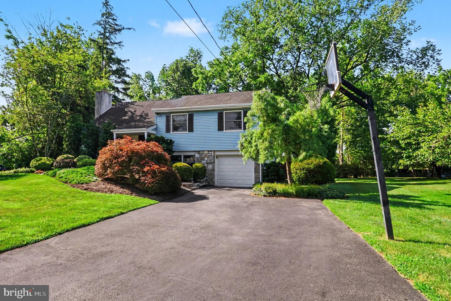 1229 Hoffman Road photo 3