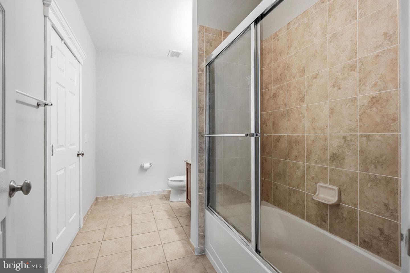 300 W Elm Street #2129 photo 33