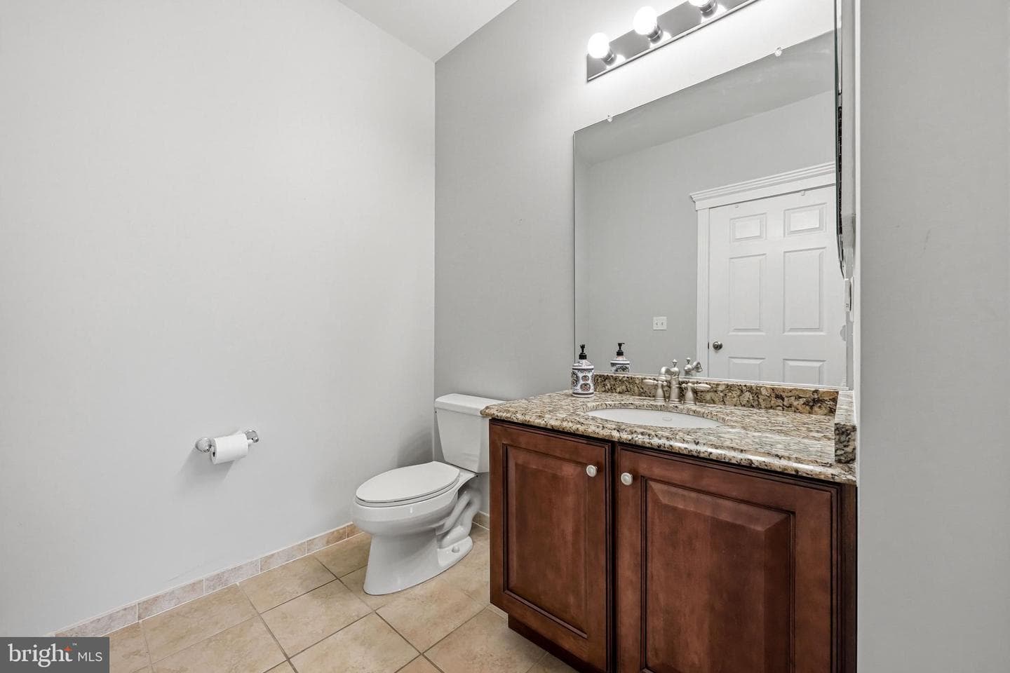 300 W Elm Street #2129 photo 35