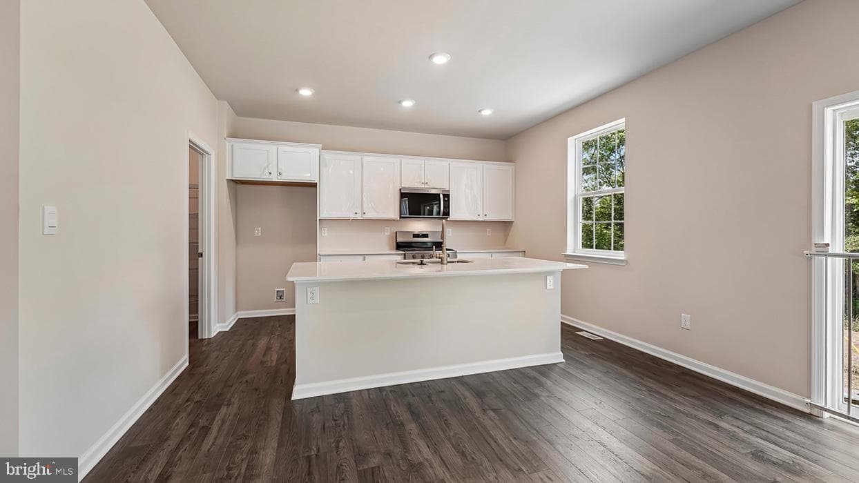 3043 Martha Way photo 11