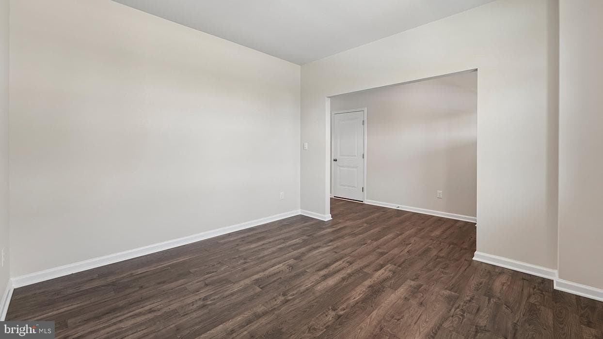 3043 Martha Way photo 4
