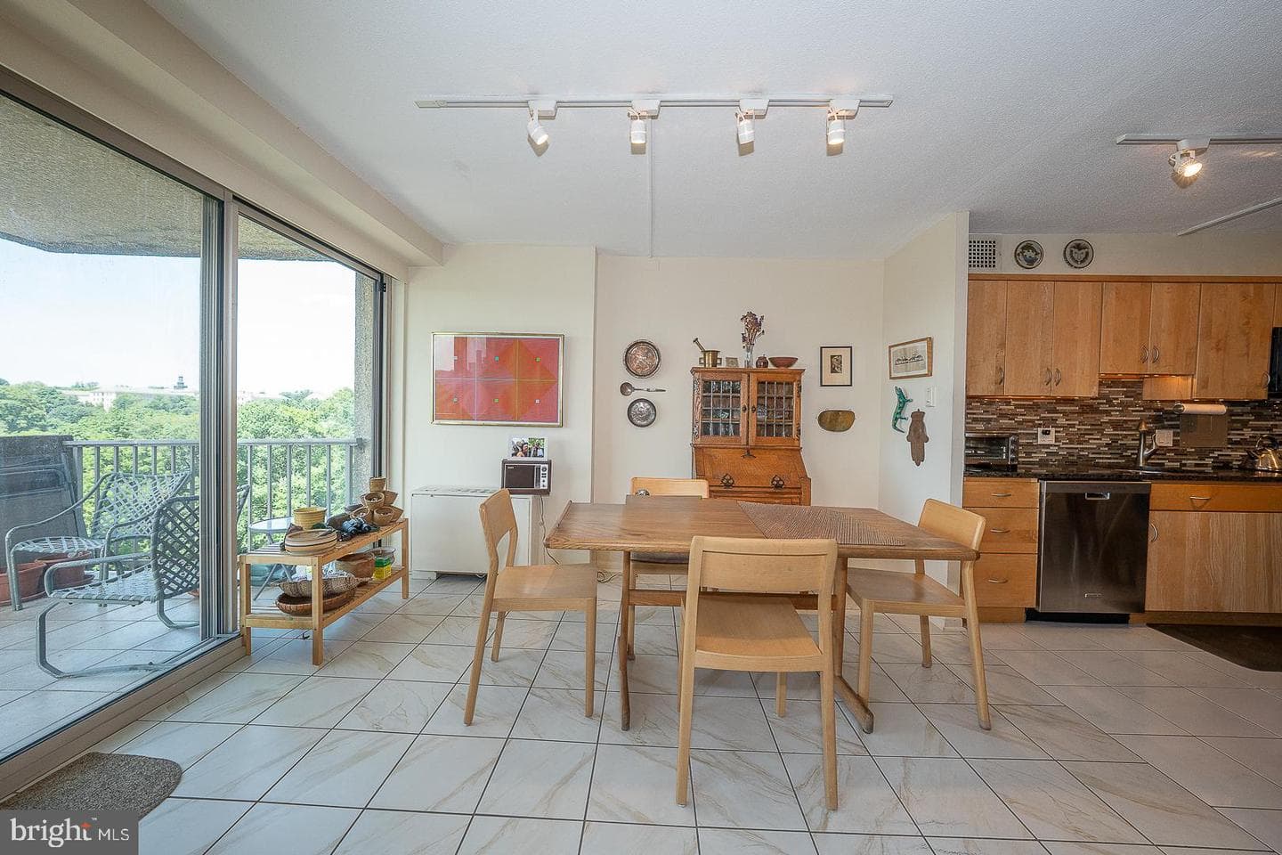 1001 City Avenue #E-1018 photo 11