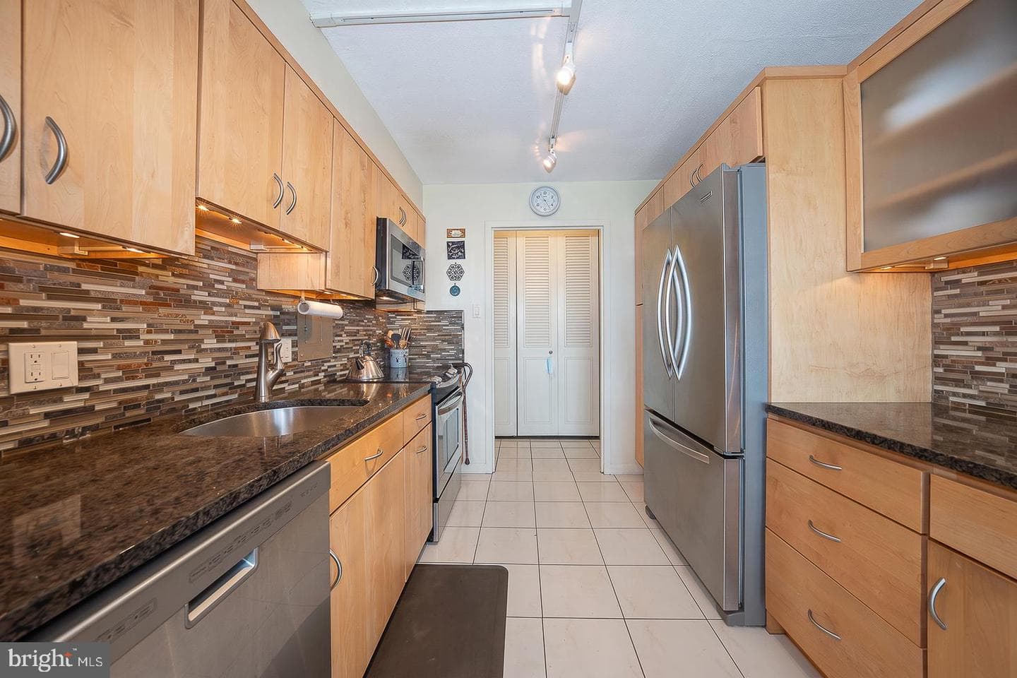 1001 City Avenue #E-1018 photo 7