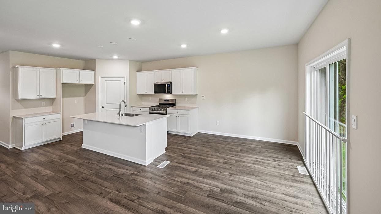 3049 Martha Way photo 12