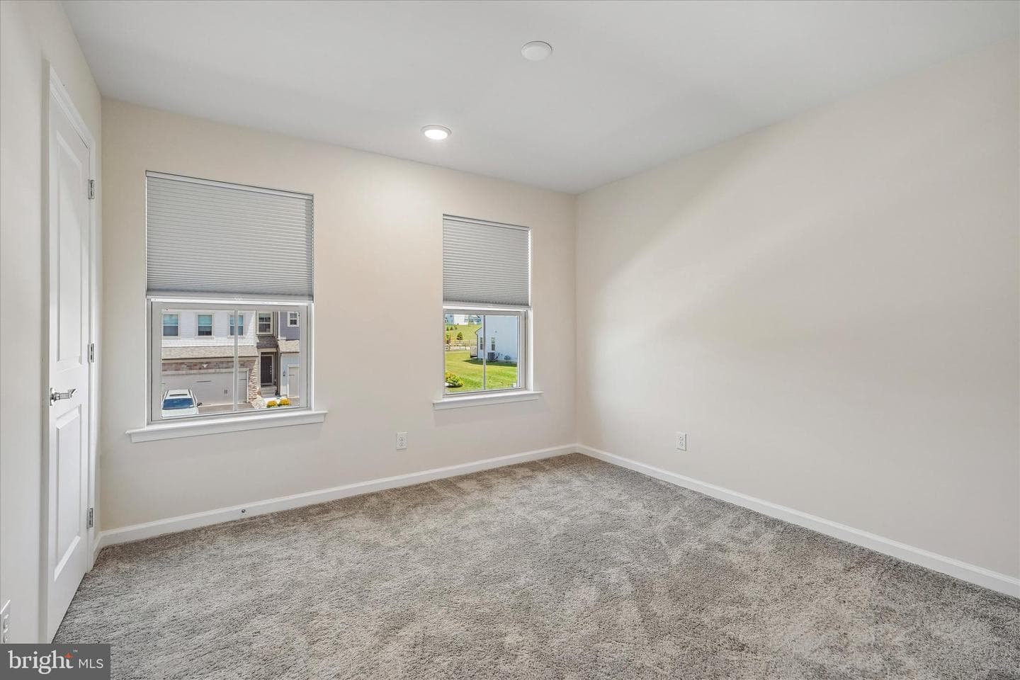 755 Finlay Drive photo 23