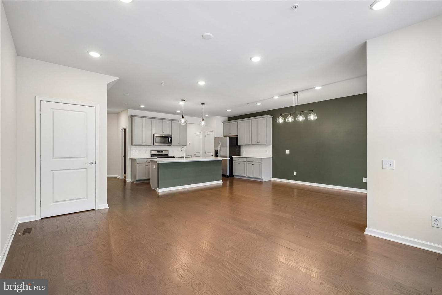 755 Finlay Drive photo 6