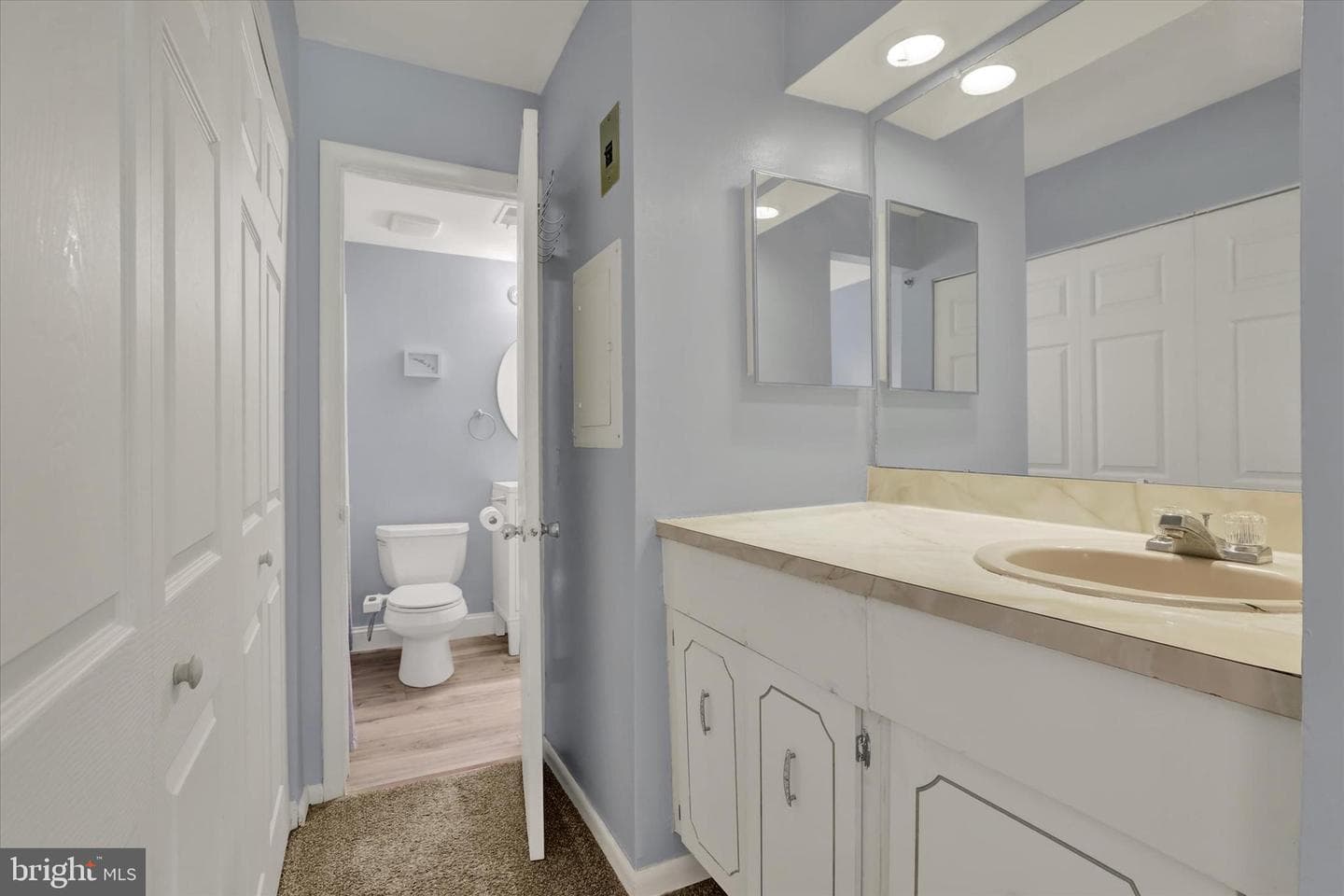 1204 Crosshill Court photo 13
