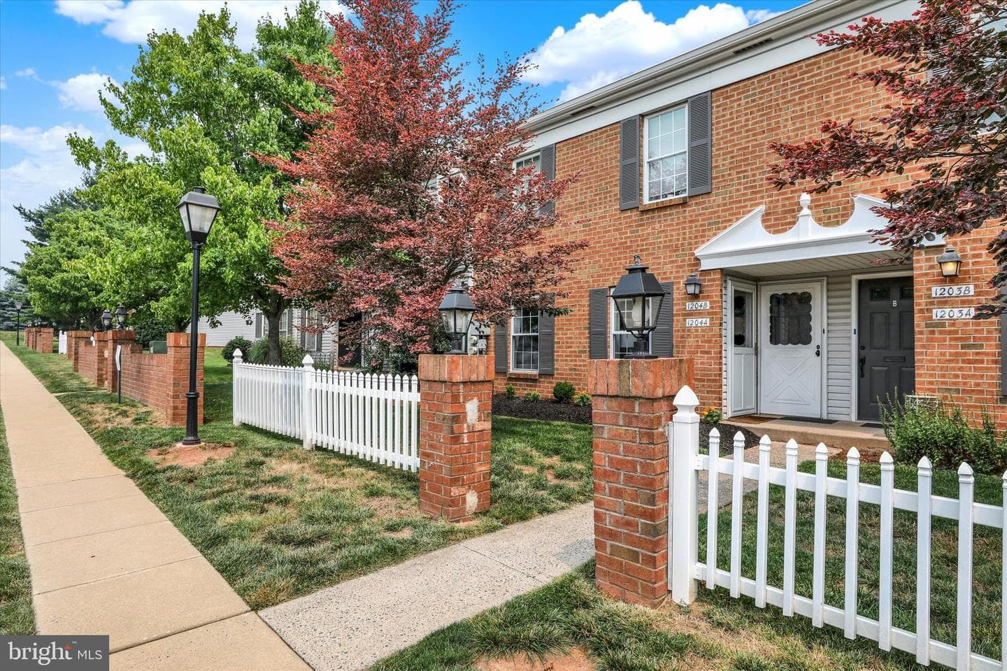 1204 Crosshill Court photo 3
