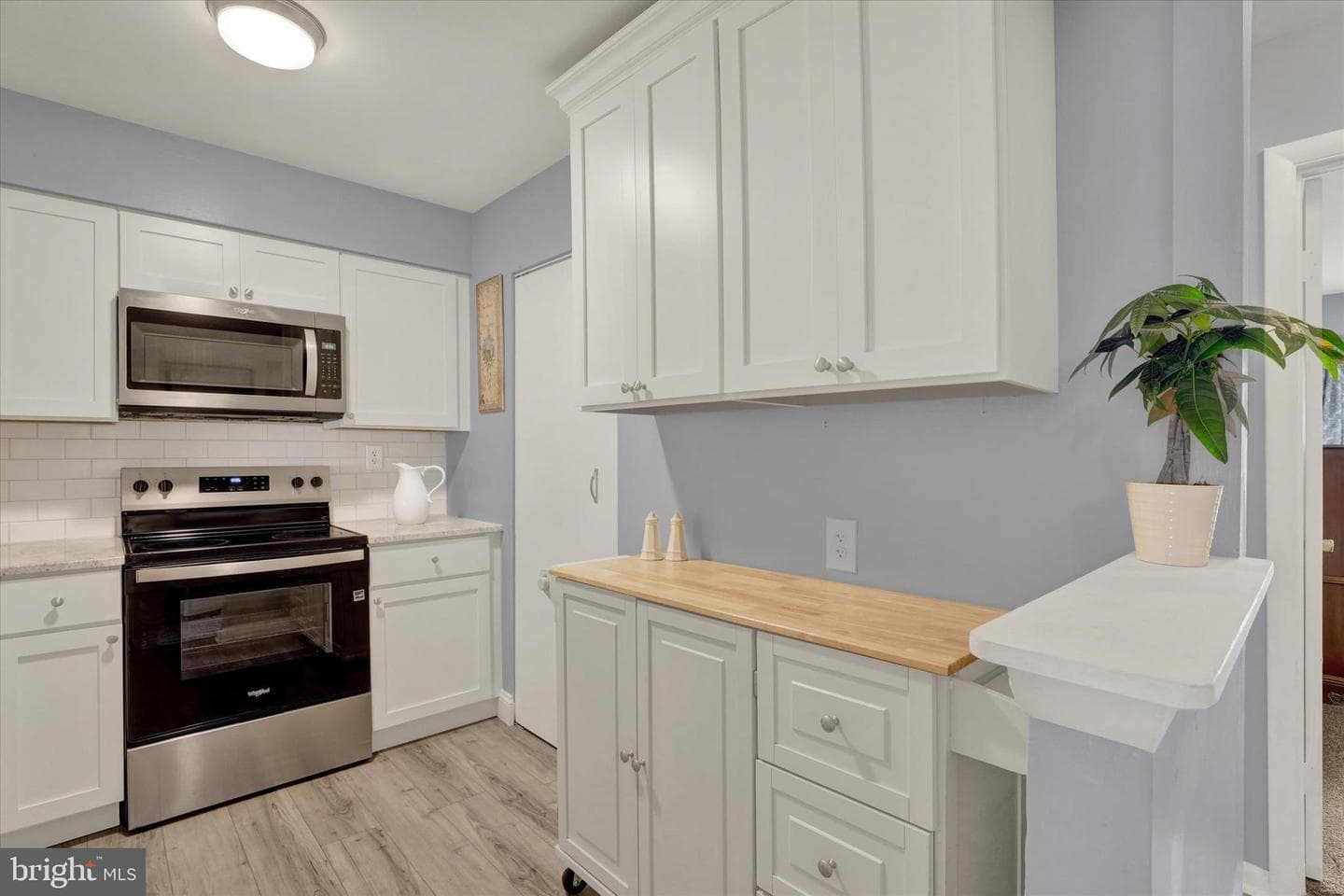 1204 Crosshill Court photo 9