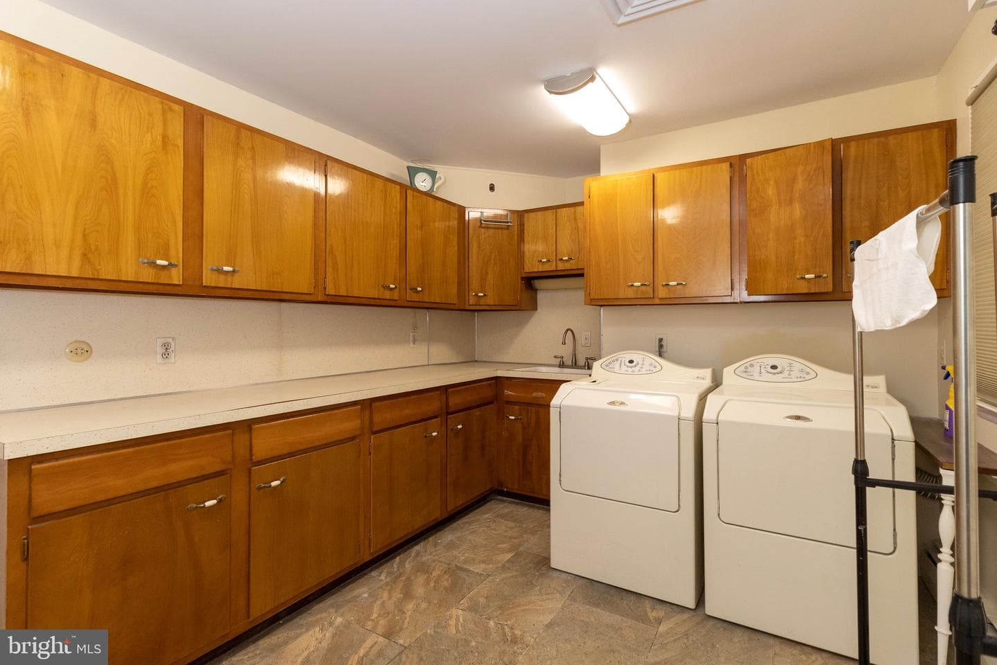 3883 Dempsey Lane photo 38