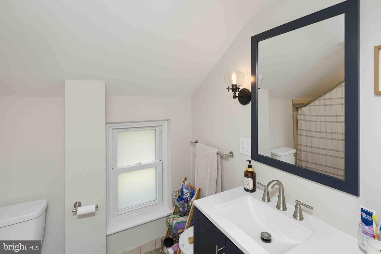 513 Jefferson Street photo 11