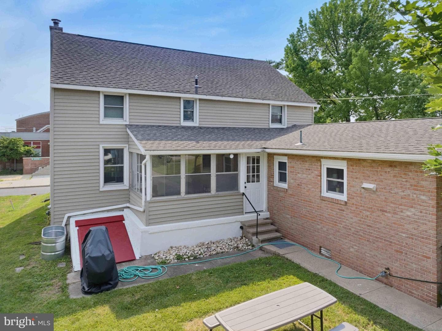 513 Jefferson Street photo 40