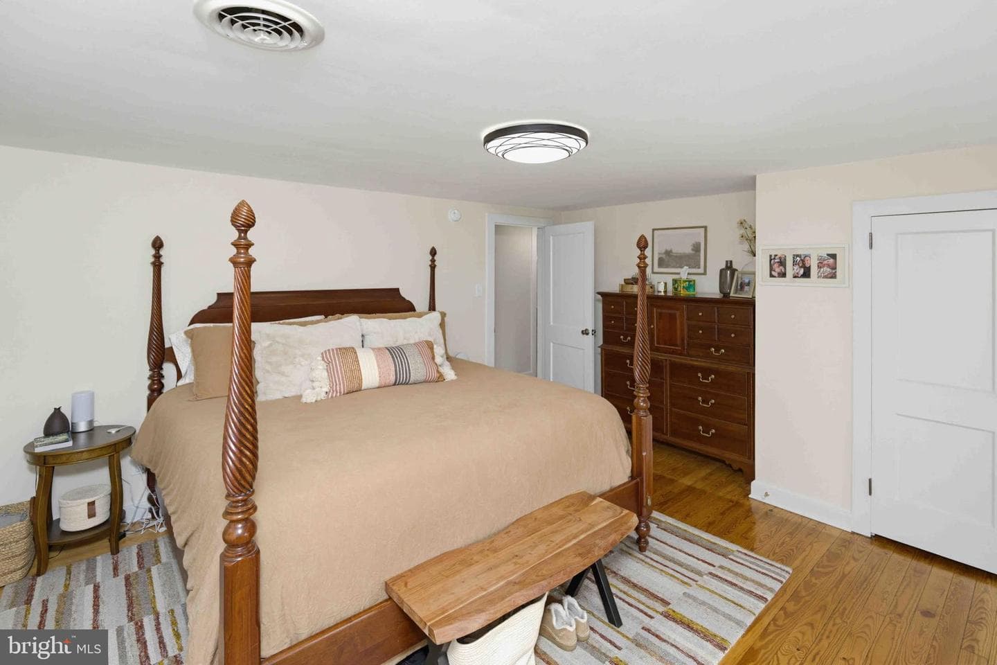 513 Jefferson Street photo 7