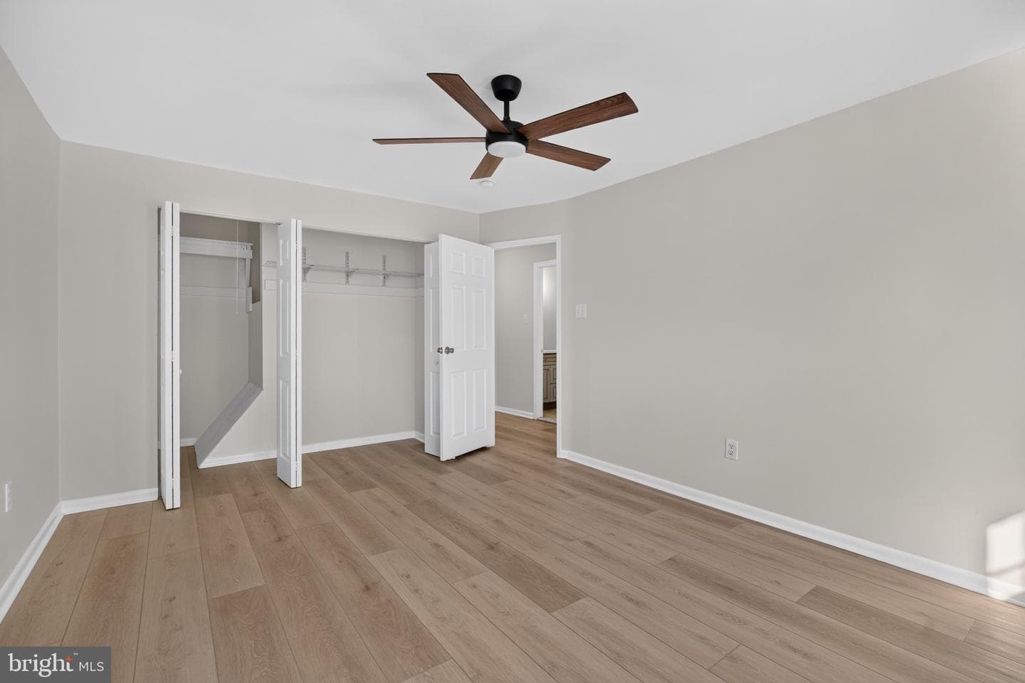 248 Arbour Court photo 15
