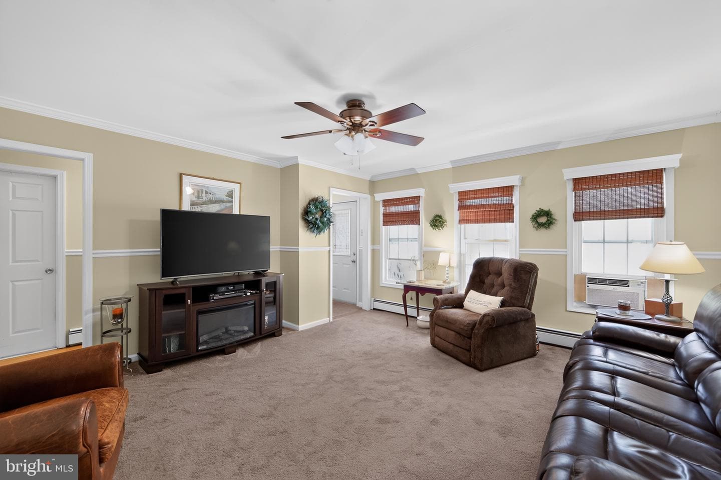 233 Snyder Road photo 12