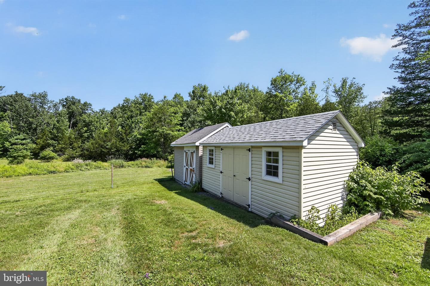 233 Snyder Road photo 38
