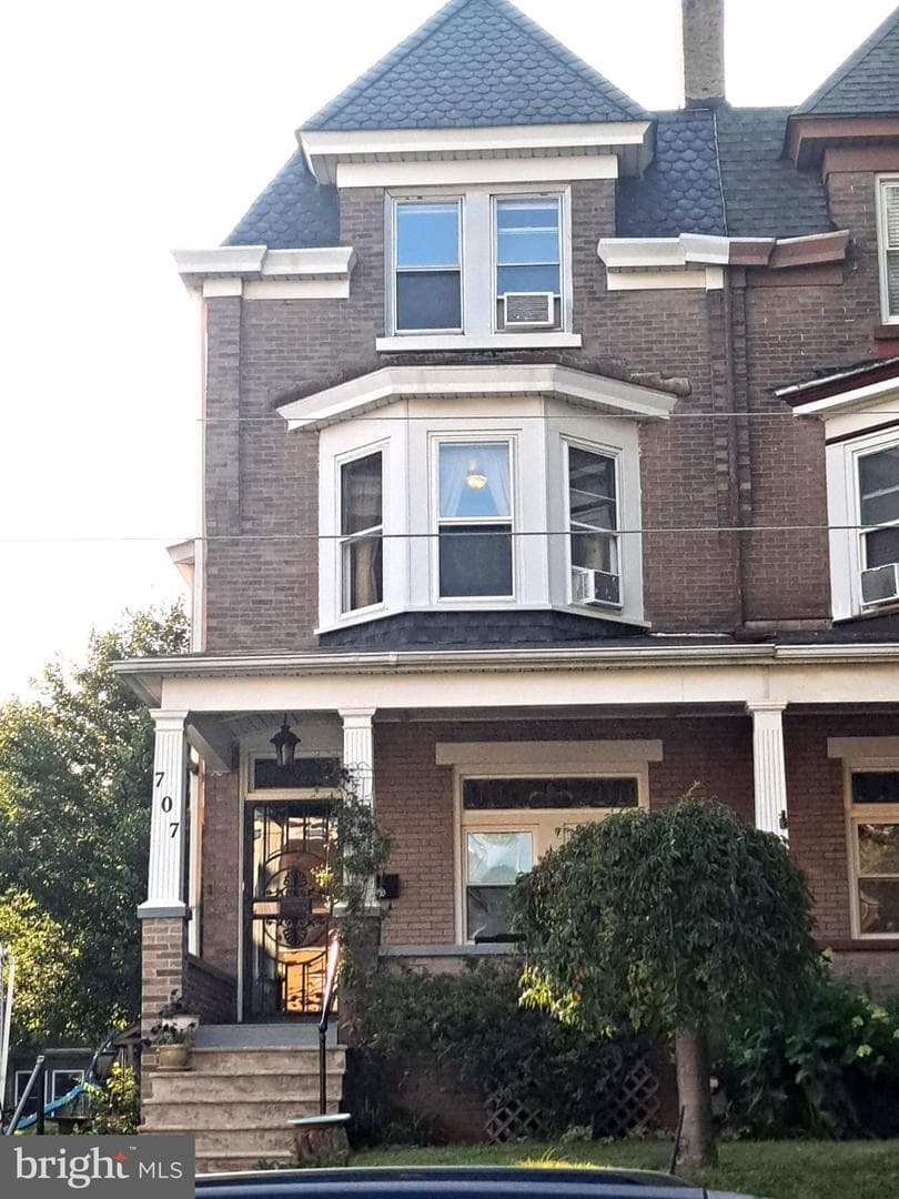 707 Stanbridge Street, Norristown