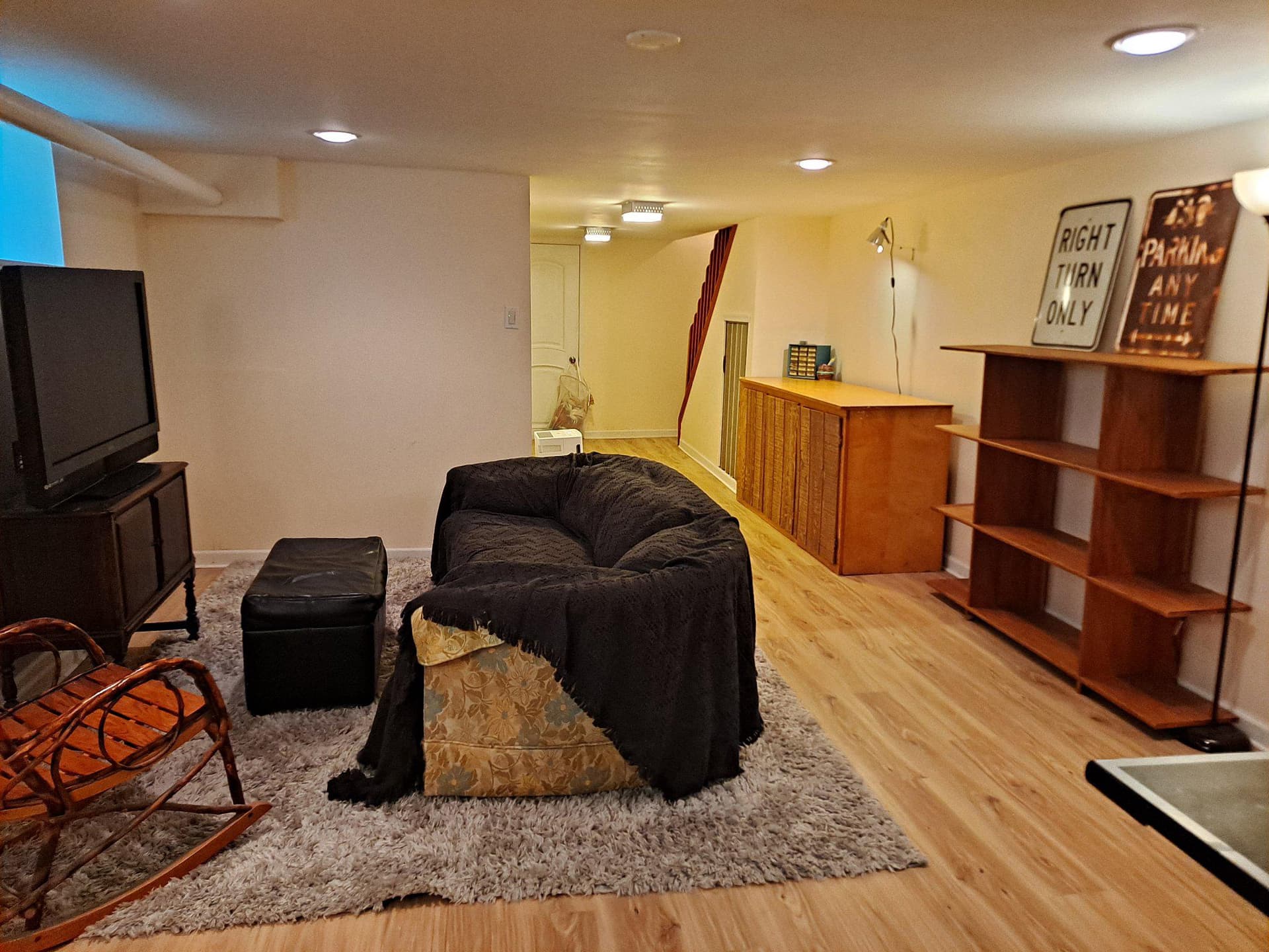 707 Stanbridge Street photo 33