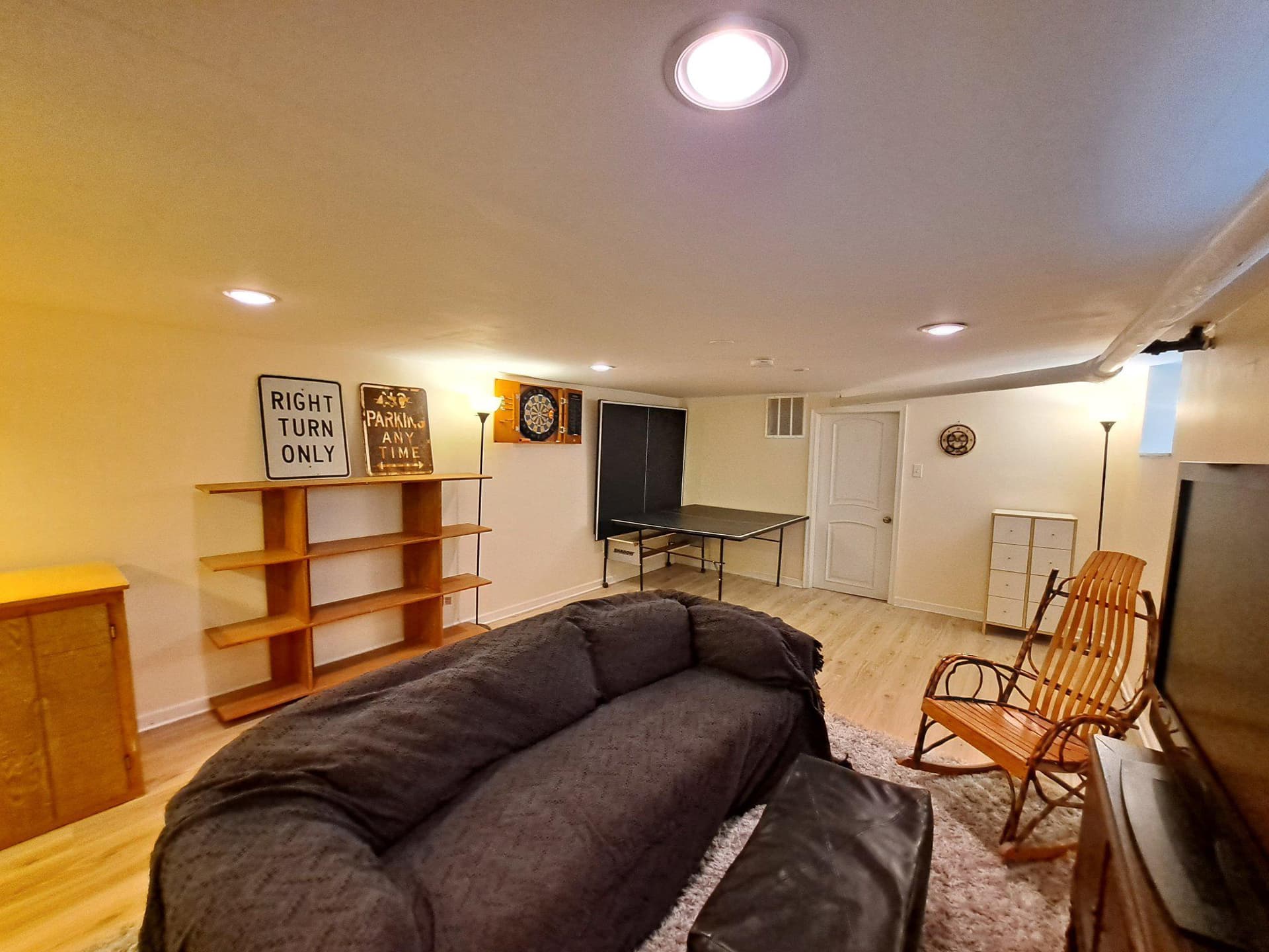 707 Stanbridge Street photo 34