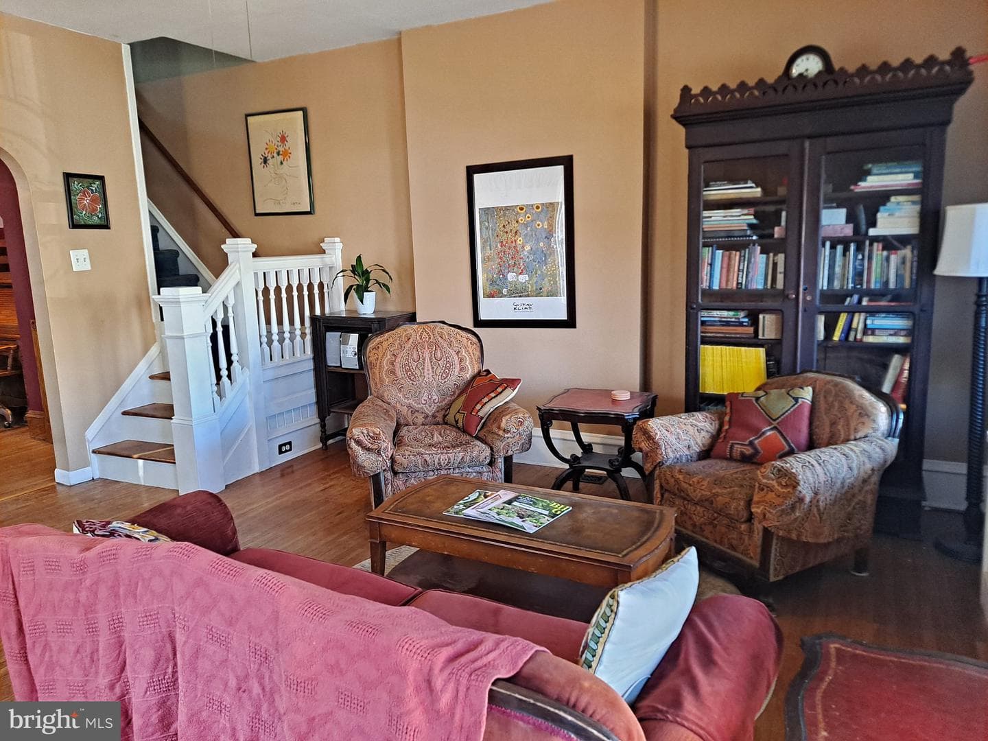 707 Stanbridge Street photo 6