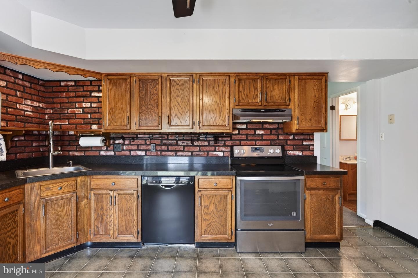 2021 Clonmel Road photo 19
