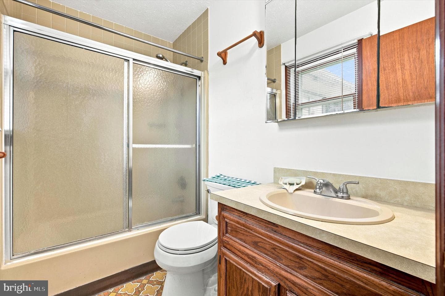 360 Oak Drive photo 17