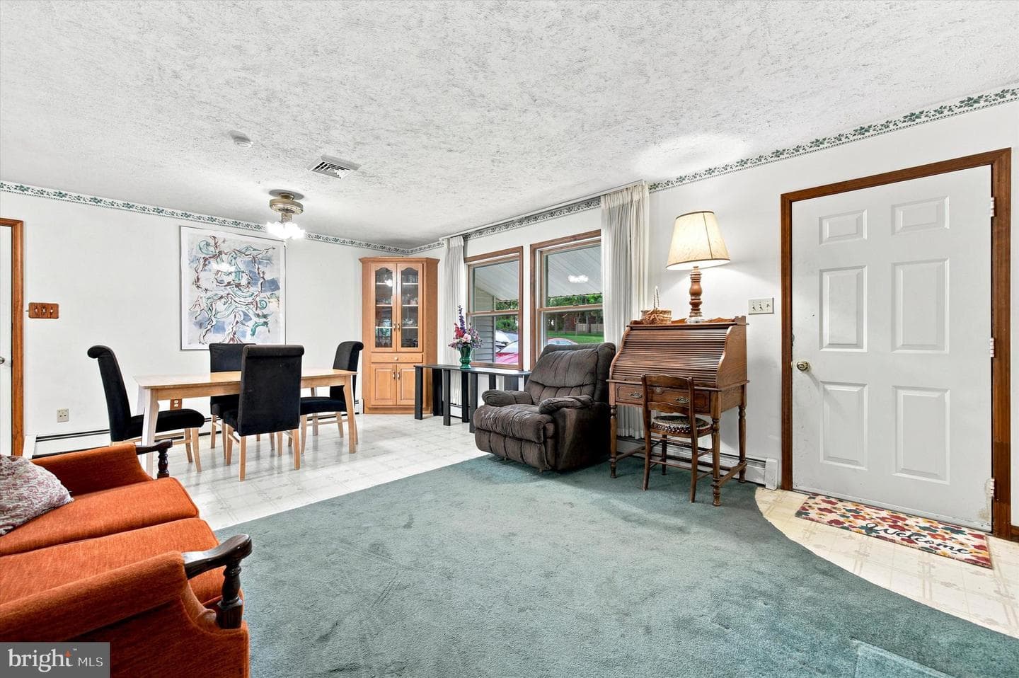 360 Oak Drive photo 4