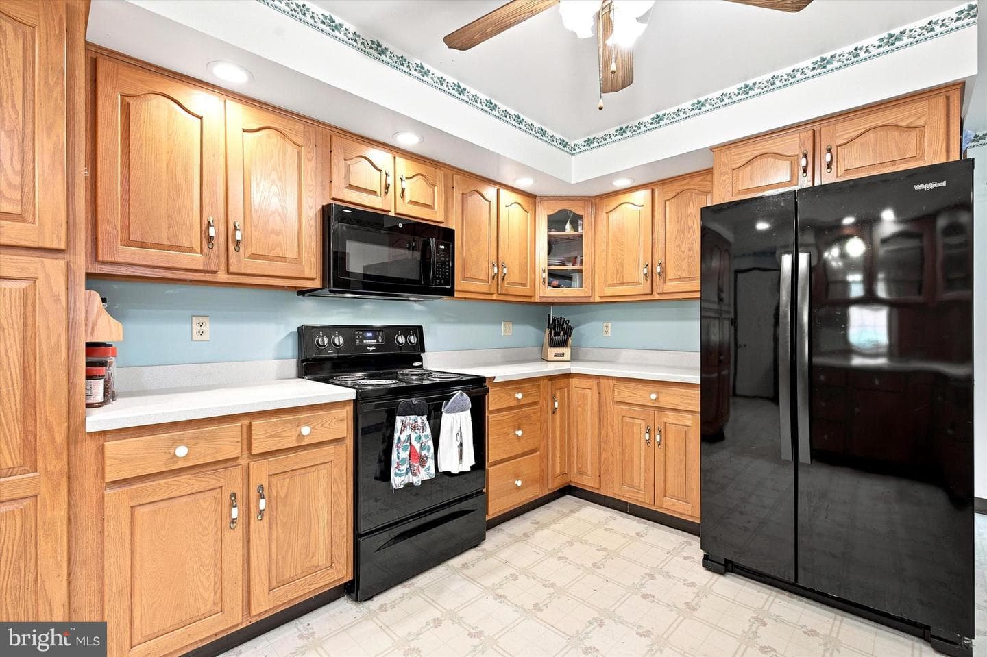 360 Oak Drive photo 9