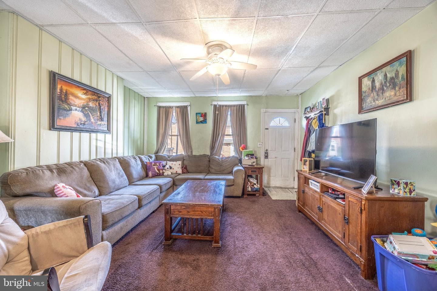 135 Rosemont Avenue photo 3