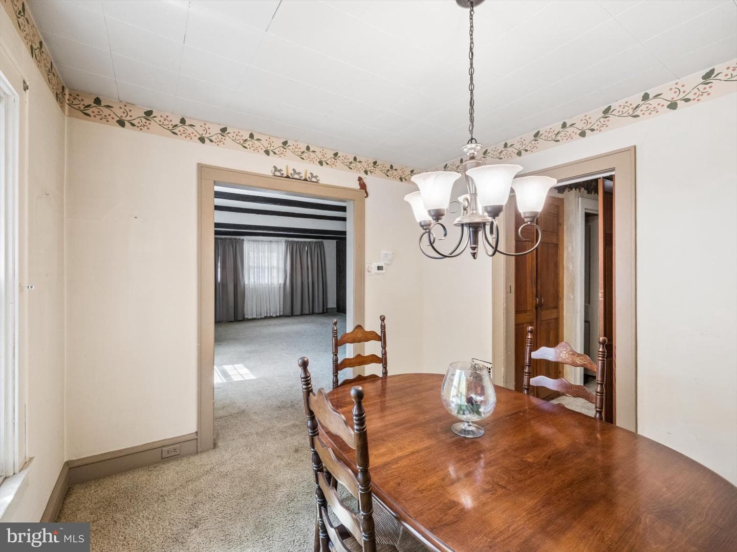 2455 Ardsley Avenue photo 18
