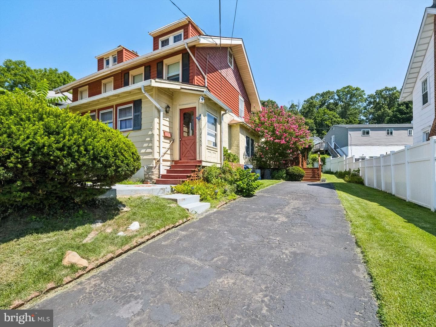 2455 Ardsley Avenue photo 4