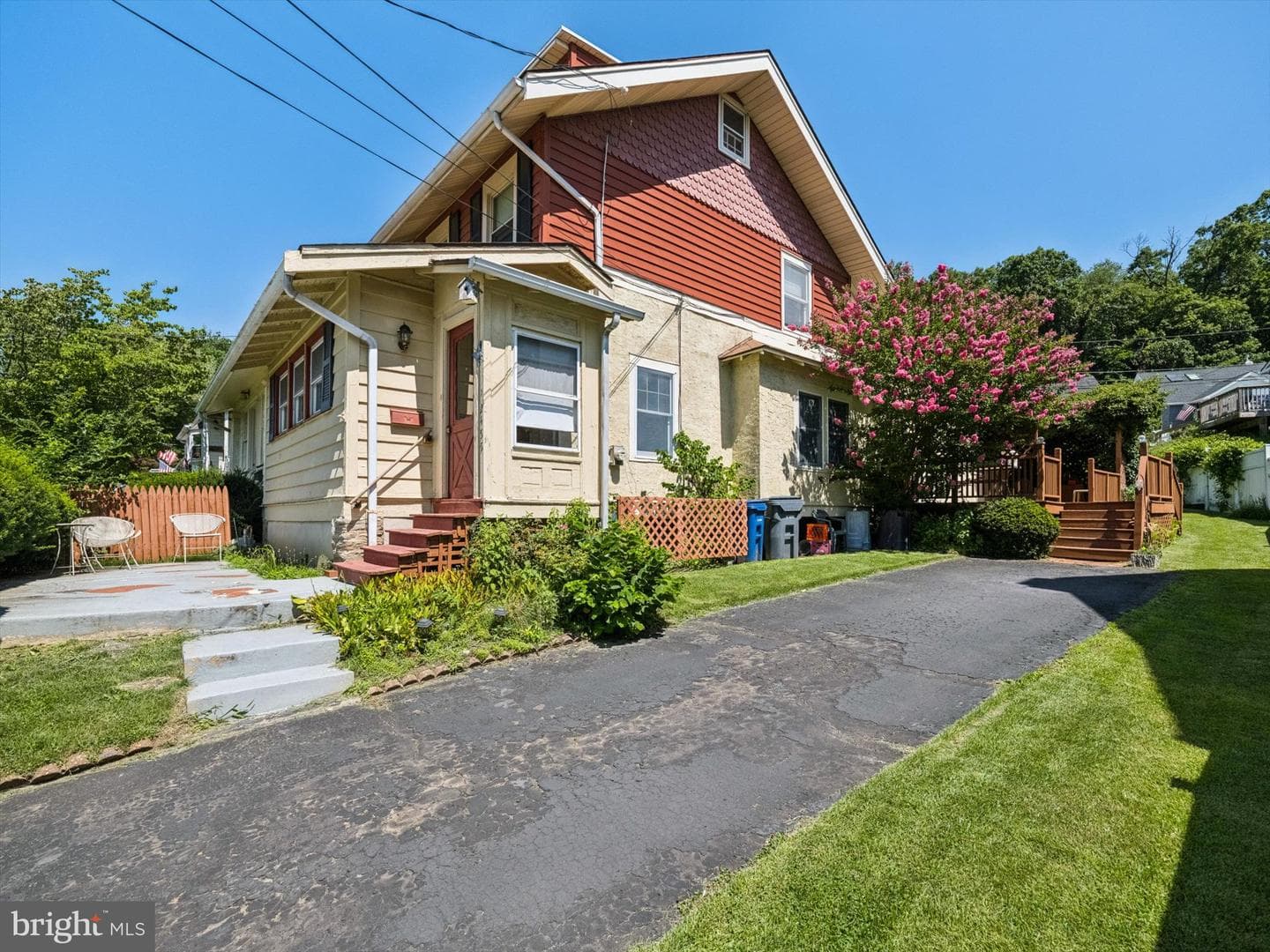 2455 Ardsley Avenue photo 5