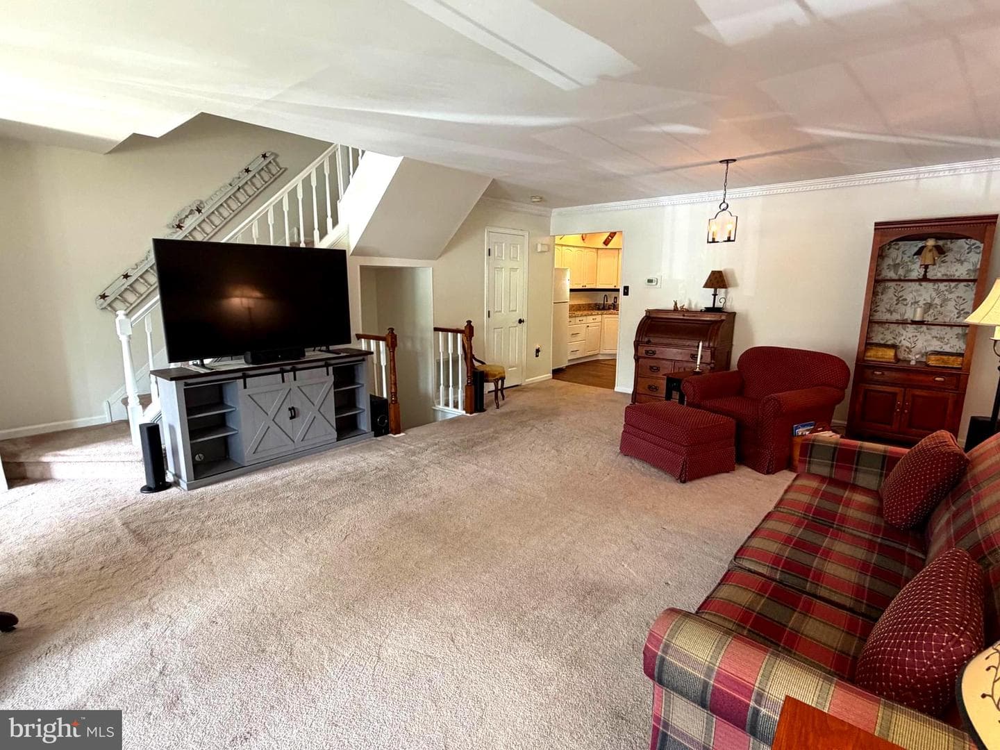 1051 Bramblewood Court photo 3