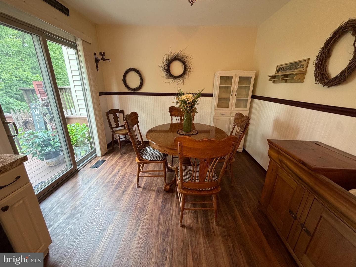 1051 Bramblewood Court photo 5