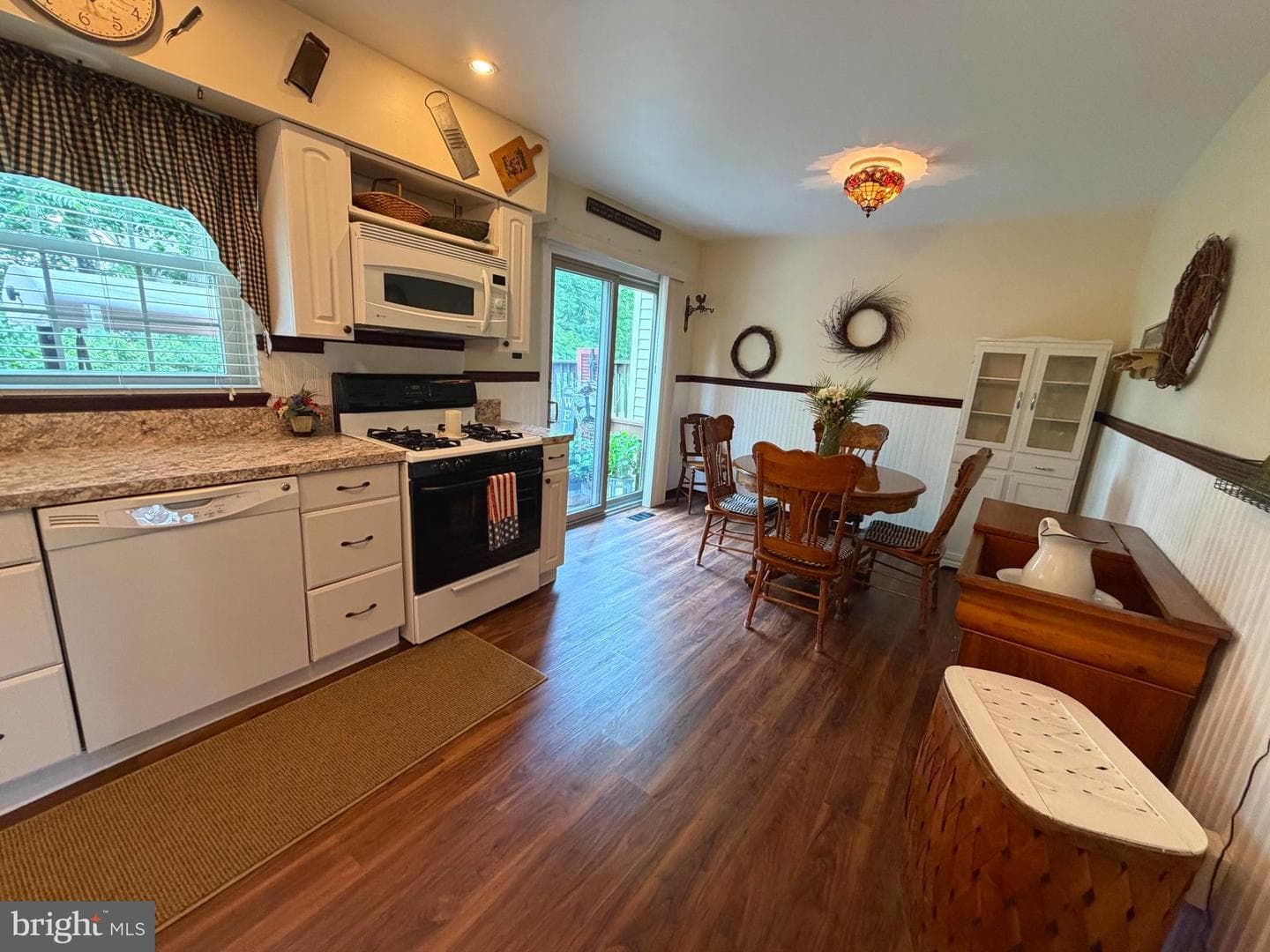 1051 Bramblewood Court photo 6
