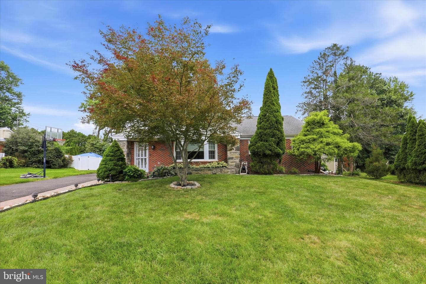 3155 Manor Road photo 2