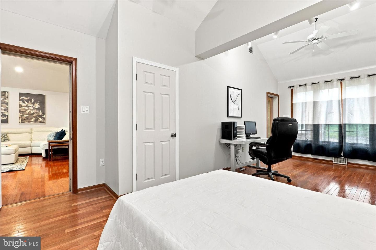 3155 Manor Road photo 20