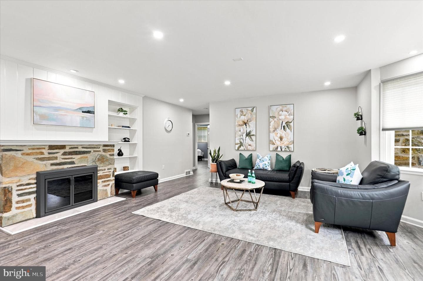 3155 Manor Road photo 4