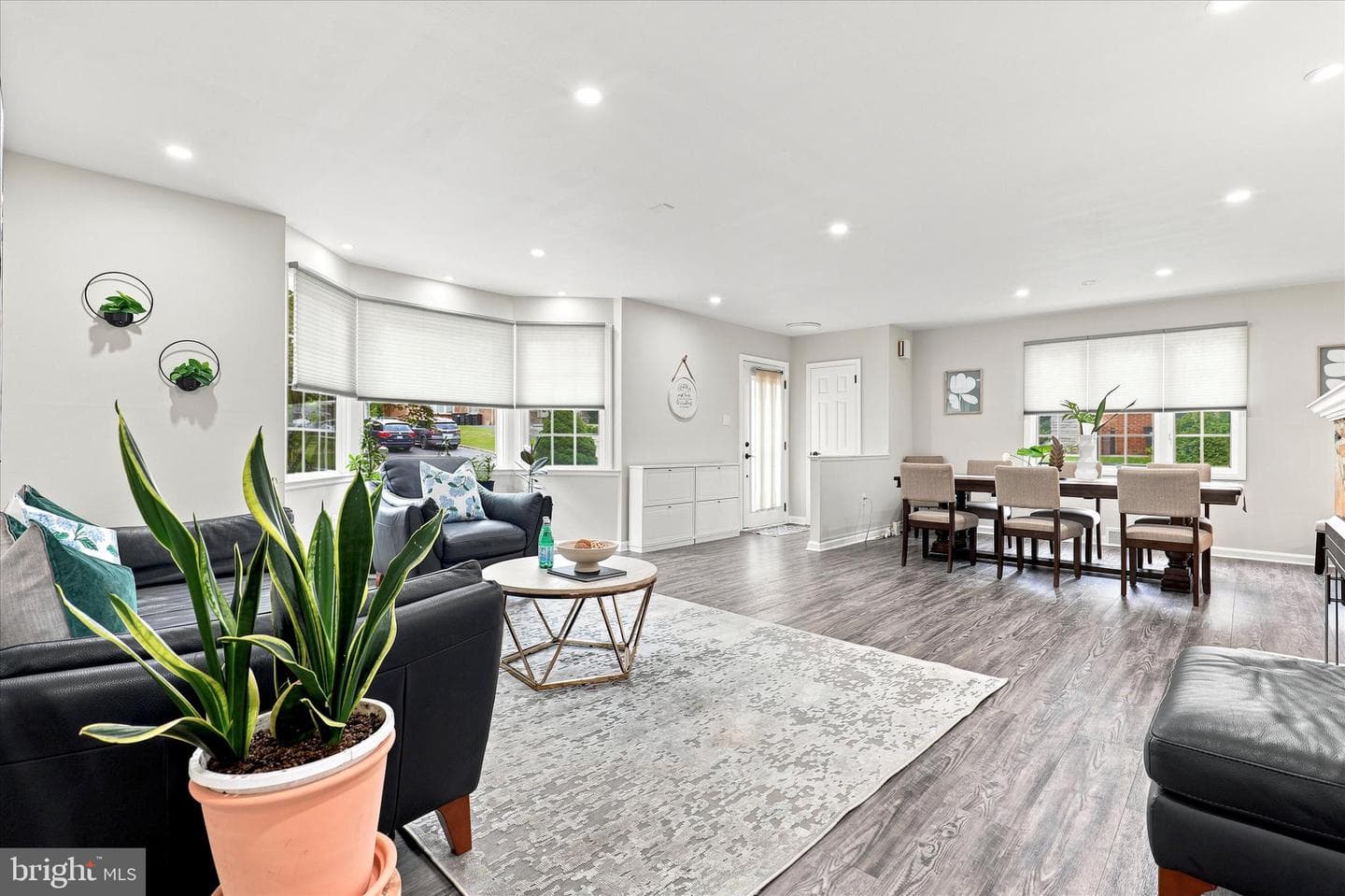3155 Manor Road photo 6