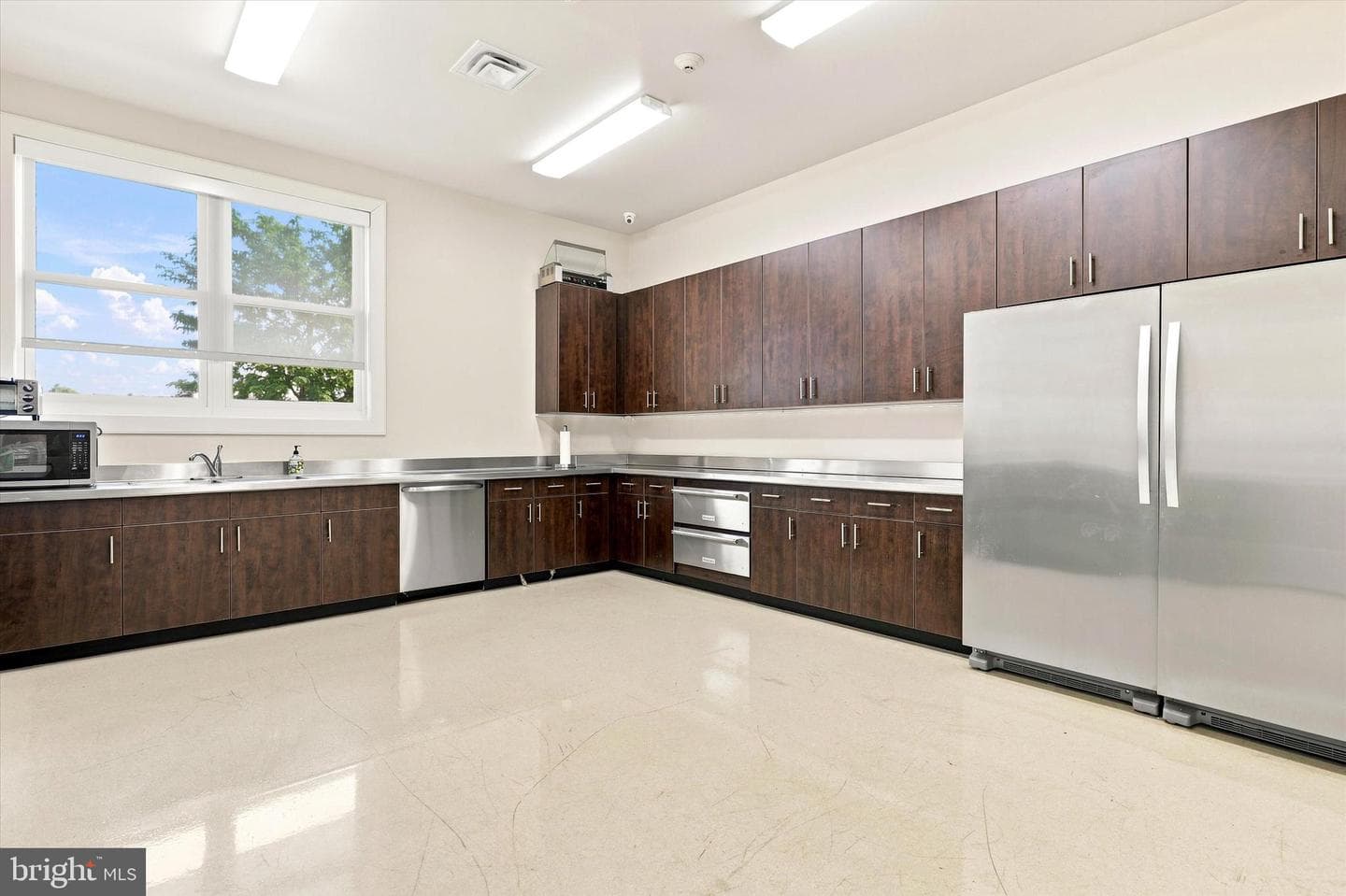 205 Hazeltine Circle photo 8
