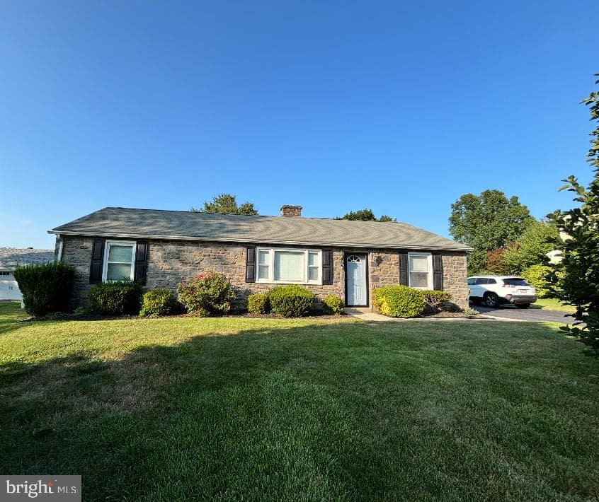 1813 Clinton Road