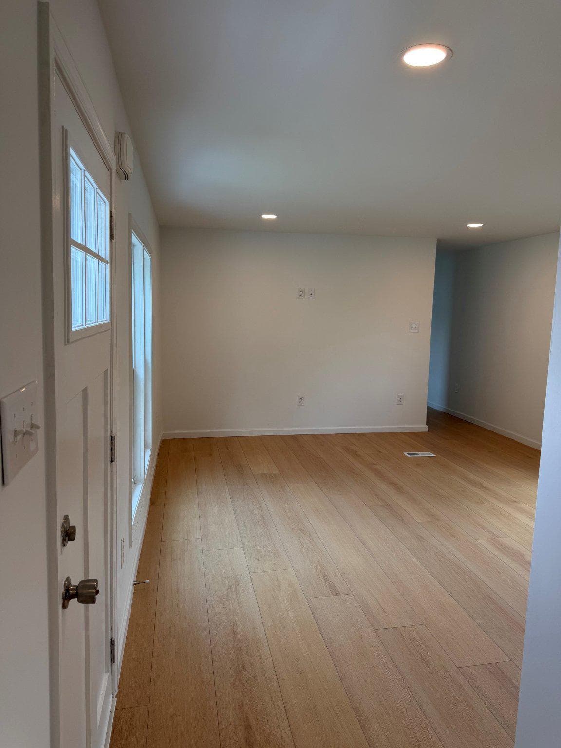 64 Longwood Place photo 13