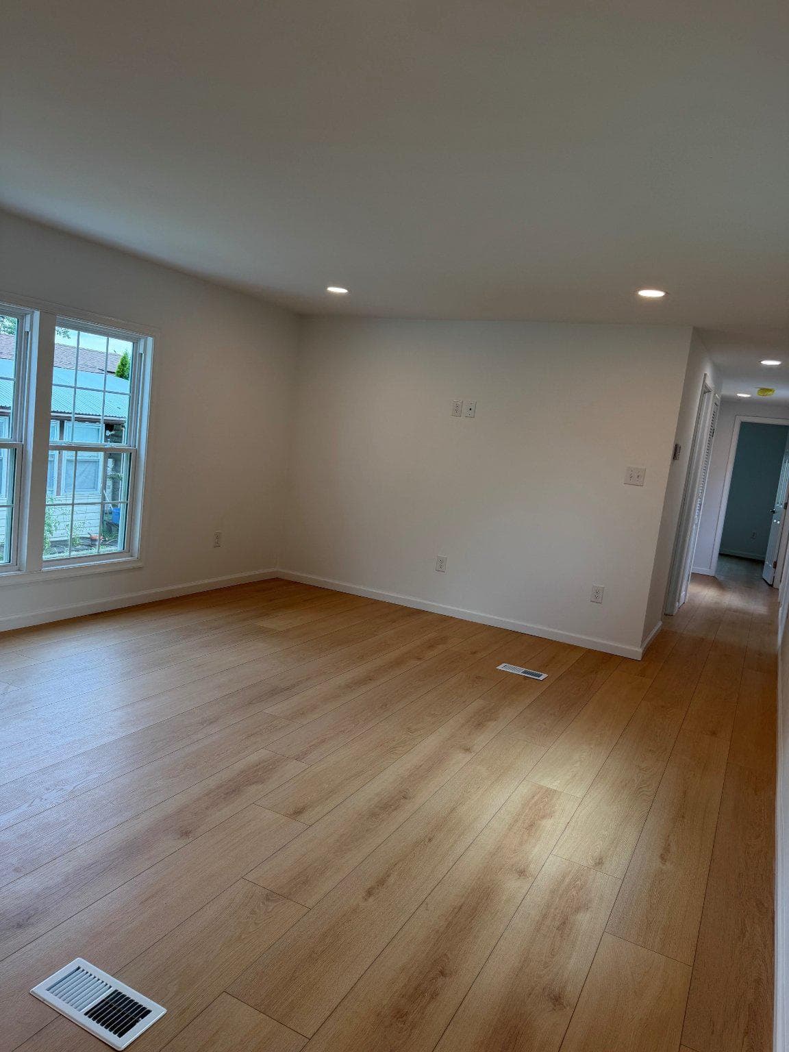 64 Longwood Place photo 14