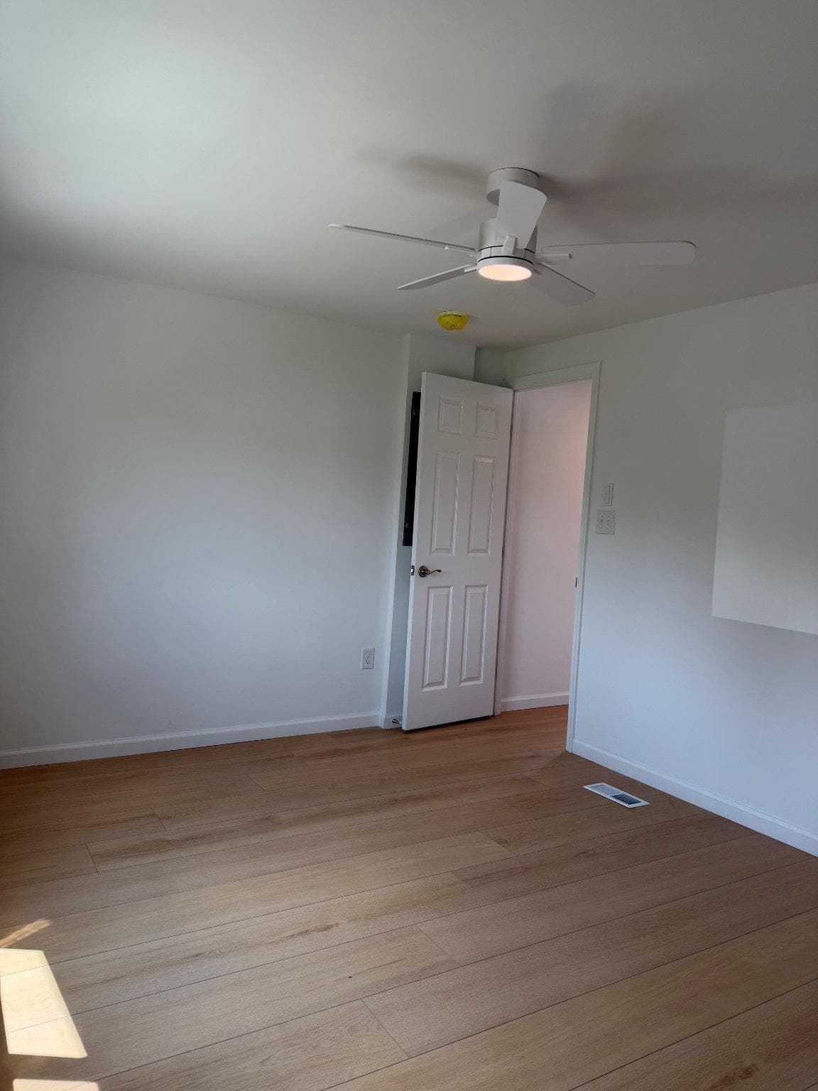 64 Longwood Place photo 27