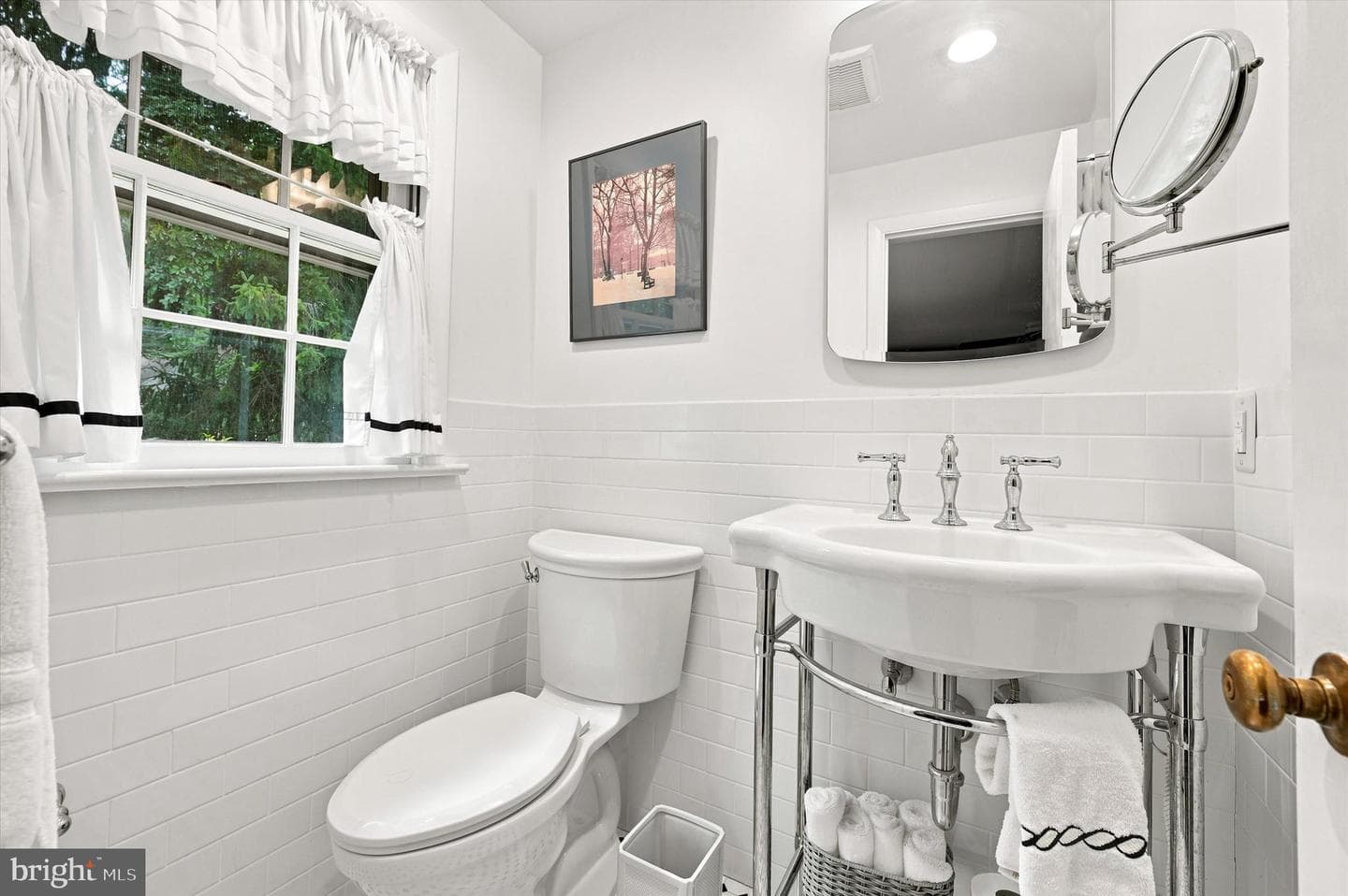 200 Ladbroke Road photo 21