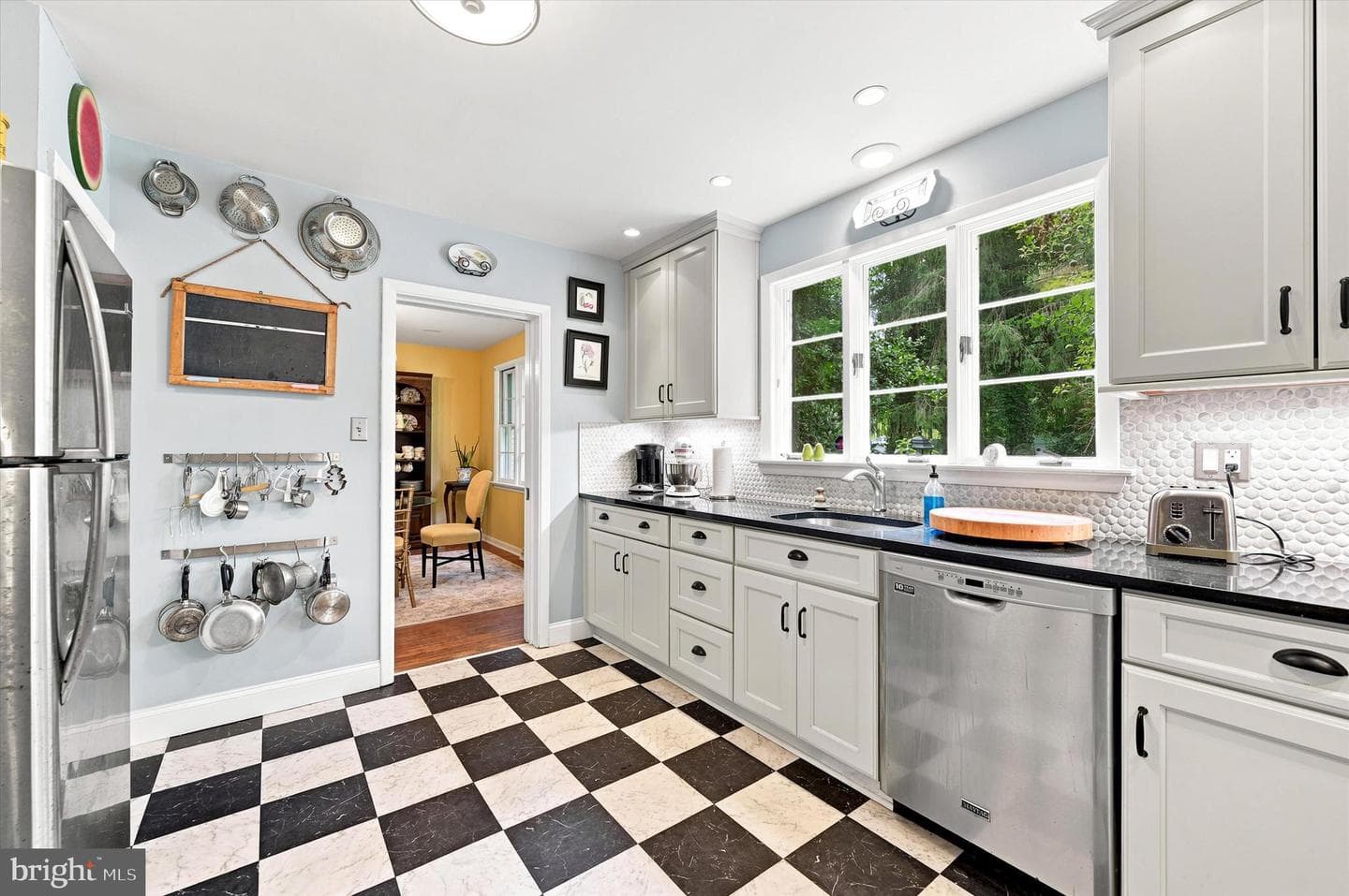 200 Ladbroke Road photo 9