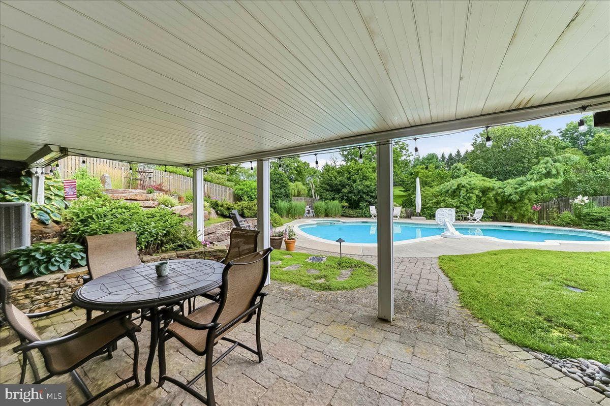 23 Cassell Road photo 47