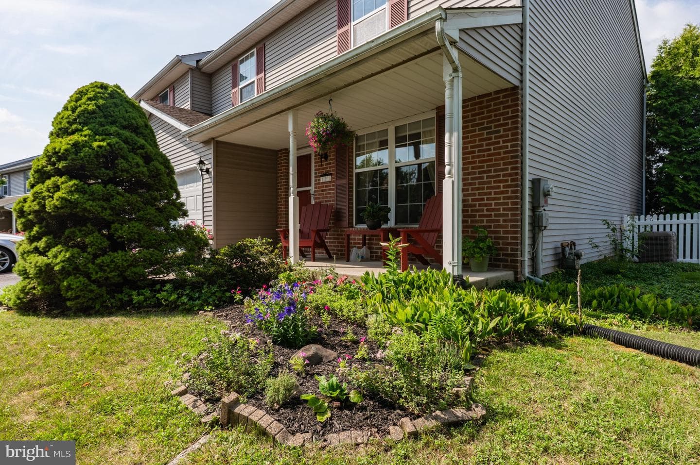121 Winding Way photo 3